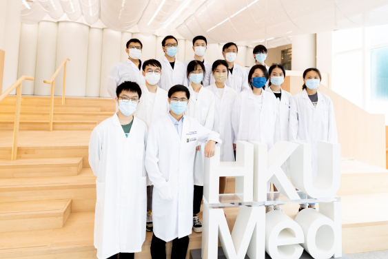 Dr Wang Weiping, Assistant Professor of Dr Li Dak-Sum Research Centre and Department of Pharmacology and Pharmacy, HKUMed, and Principal Investigator of the State Key Laboratory of Pharmaceutical Biotechnology, HKU, (second from left, front row) and his research team.
 